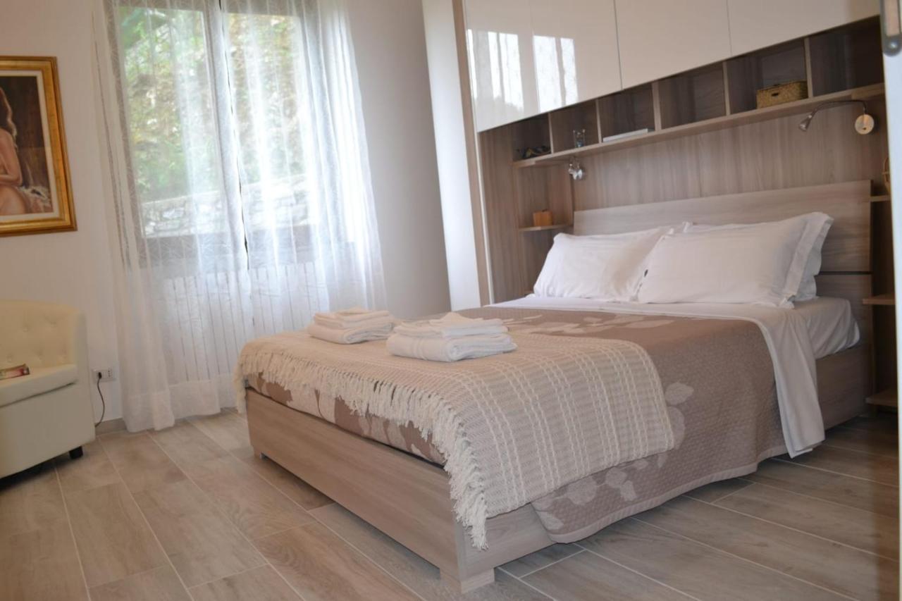 Le Grigne Guesthouse - The Garden Oliveto Lario Esterno foto